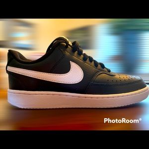 Nike Court Vision Low Sneakers Black size 7.5